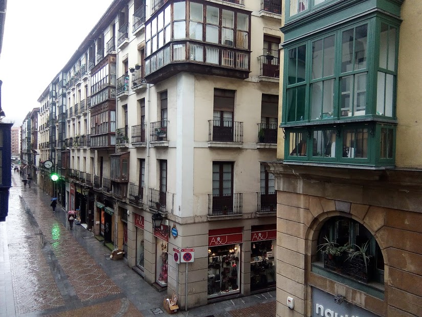 Bilbao w deszczu